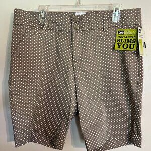 Lee Bermuda Shorts – Size 16 Medium – NWT